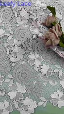 51 pulgadas 100% de poli color púrpura claro floral bordado químico vestido de tela para el vestido de moda