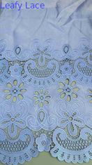 Tejido de bordado de corte por láser azul claro Poly Grpund Tejido bordado de eyelet para marcas de ropa