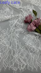 Ligero 100% de nylon francés Chantilly hilo encaje con diseño floral para el vestido de la mujer