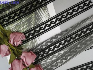 Tela bordada negra geométrica linear de nylon del cordón