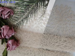 Haga a ganchillo la tela de Tulle Mesh Swiss Floral Lace Applique