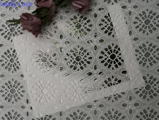 Ojeteador Mesh Laser Cutting Cotton Fabric para el vestido femenino