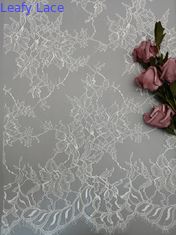 Tela floral el 145CM blanca de nylon de Tulle Mesh Fabric Embroidery Soft Lace del cordón del 100%