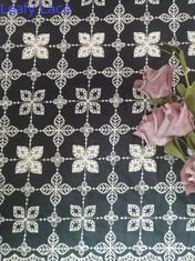 100 yardas de algodón floral bordaron la tela de la ropa de los niños de la tela del ojeteador
