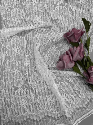 Tela floral blanca del cordón de 55 pulgadas en la composición de nylon del rayón del algodón con la pestaña de la concha de peregrino