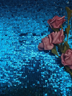 51" tela azul brillante de Shell Shape Sequin Embroidery Mesh para el partido