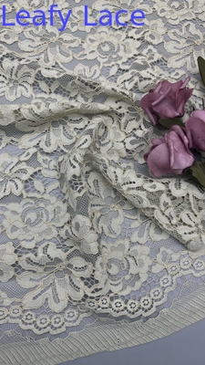 Material dorado floral de alta calidad Tejido de encaje de cordón para mujeres vestido de 140 cm de ancho vestido para la moda