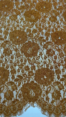 Color marrón Chenille Hielo Floral bordado de bordes de encaje Tejido por el patio vestido para mujeres vestido