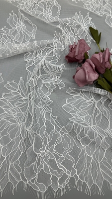 Ligero 100% de nylon francés Chantilly hilo encaje con diseño floral para el vestido de la mujer