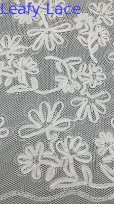 Embroidery de malla de algodón con patrón floral Tejido sostenible de ancho completo Tejido para primavera y verano