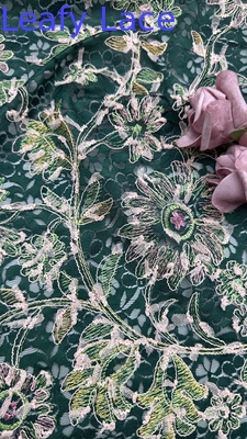 Tejido de encaje bordado a medida Elegante 3D Floral bordado Luxoso 100% algodón