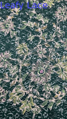Tejido de encaje bordado a medida Elegante 3D Floral bordado Luxoso 100% algodón