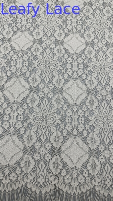 Fabrica de encaje de bordado de hojas Elegante blanco para el vestido de desfile de moda
