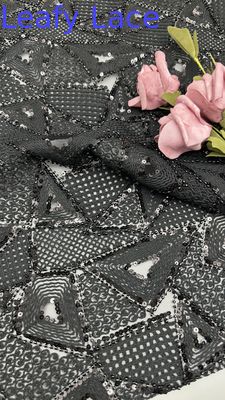 Tejido de encaje floral 3D con hojas Tejido bordado Tejido elegante y respiratorio Tejido de encaje de lentejuela Tejido de ocasión de lujo