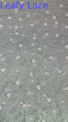 Tejido blanco de encaje de Chantilly francés de lujo encaje de pañuelo para vestidos de noche y diseños de moda