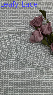 Clásico Blanco Francés Chantilly Material de encaje Tejido alto Para proyectos de ropa de bricolaje