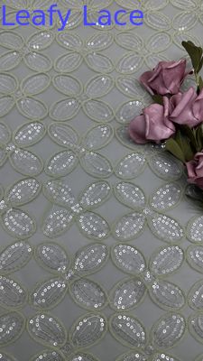 Cuatro hojas de trébol Sequin Tejido bordado para vestidos Respira vestidos de novia de mujeres
