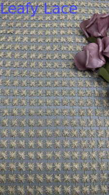 Tela de encaje metálico bordado, ahuecada, brillante, transpirable, para vestidos de novia