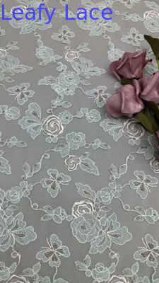 Encaje francés bordado con hojas, delicado trabajo de hilo sobre malla suave para ropa de noche de diseño