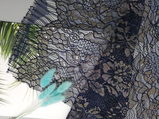 Tela metálica del cordón del borde de la concha de peregrino de Lurex de la pestaña para señora Dress Garment