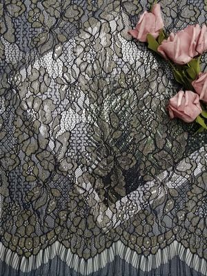 Tela metálica del cordón del borde de la concha de peregrino de Lurex de la pestaña para señora Dress Garment