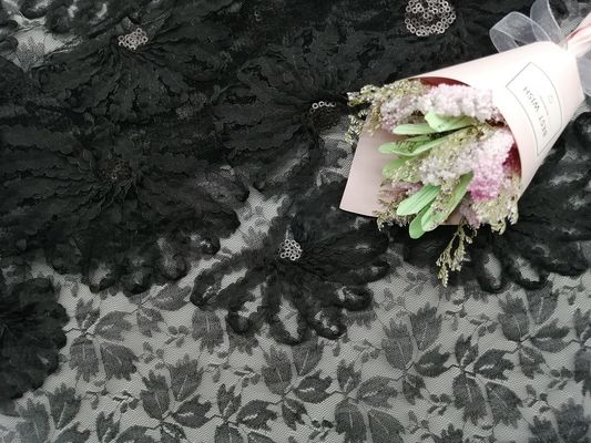 El partido base del bordado ata la tela negra del Applique de la lentejuela 3D