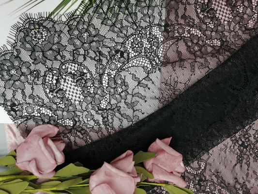 Tulle negra estructuró la tela negra francesa del cordón de Chantilly