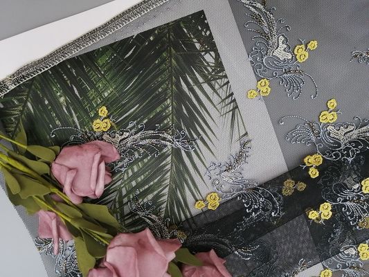 El partido floral de 2 Colorway goteó la tela del bordado