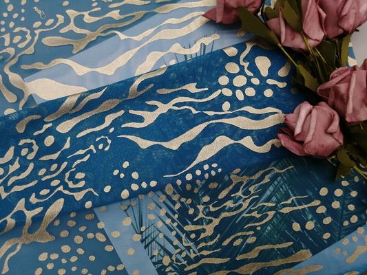 Partido Tulle metálica azul Mesh Foil Printed Fabric