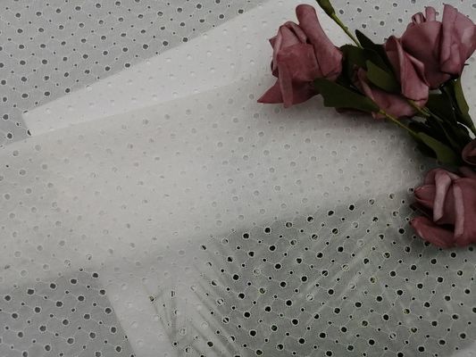 Tela del ojeteador de Sakura Cherry Blossom Thread White Embroidered