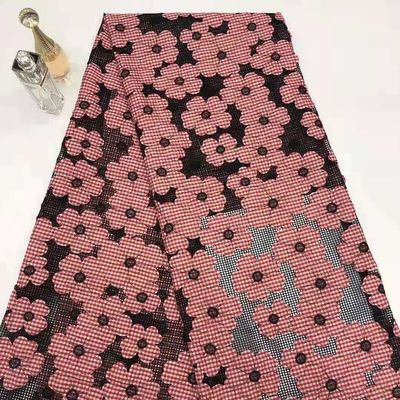 El laser cortó la malla floral de la tela del bordado de Applique del cordón