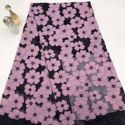 El laser cortó la malla floral de la tela del bordado de Applique del cordón