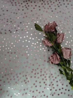 La lentejuela transparente rosada bordó la organza Tulle de la tela para la ropa