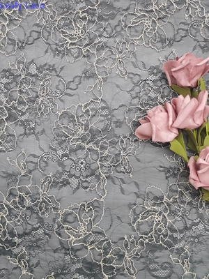 Tela floral frondosa bordada OEKO TEX Standard 100 del cordón 3D para la modistería