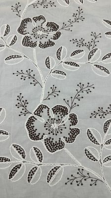 Tejido floral 3D Tejido de encaje de tela blanca de lujo Tejido de encaje de tela para novia Hermoso vestido de novia