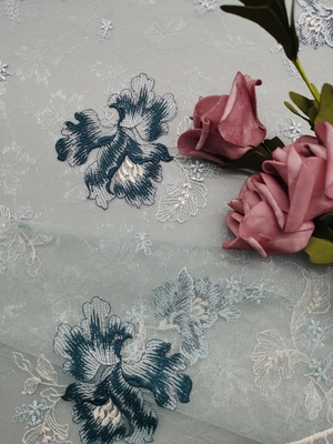 Señora coloreada Garment de Mesh Embroidered Lace Fabric For